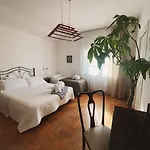 Frühstückspension Rosa 3*